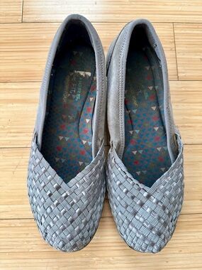 Skechers Gray Woven Slip-On Flats